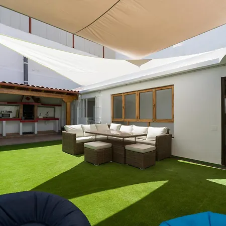 Casa Vera - 11 Bebdroom In Center